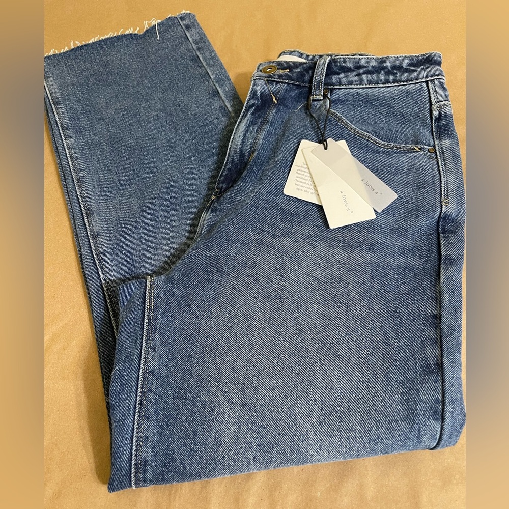 NWT a loves a high rise straight leg | size 31